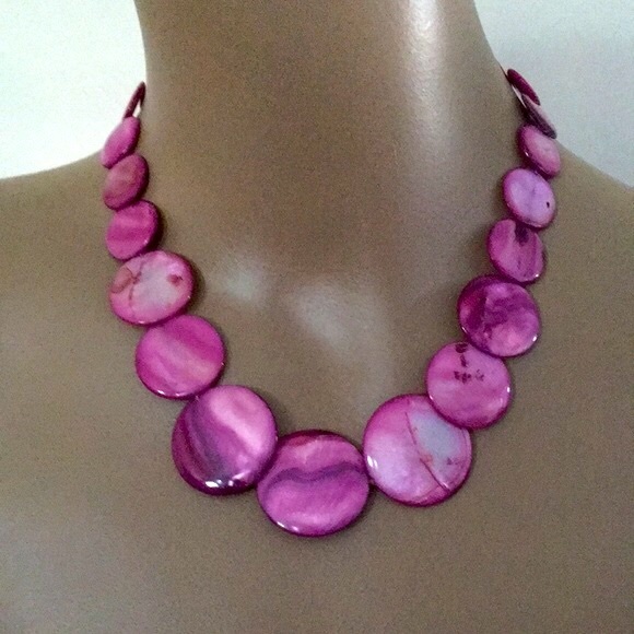 Purple Pink Shell Necklace & Earrings Set - Picture 2 of 11